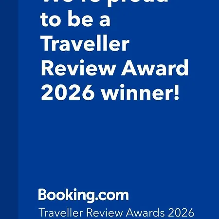 Privat bolig F12 1, Private Two Single Beds Shared Bathroom In Shared Flat *